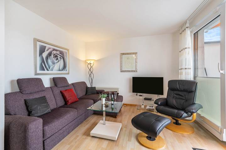 Ferienwohnung für 4 Personen, mit Balkon und Garten sowie Seeblick im Sauerland - 3