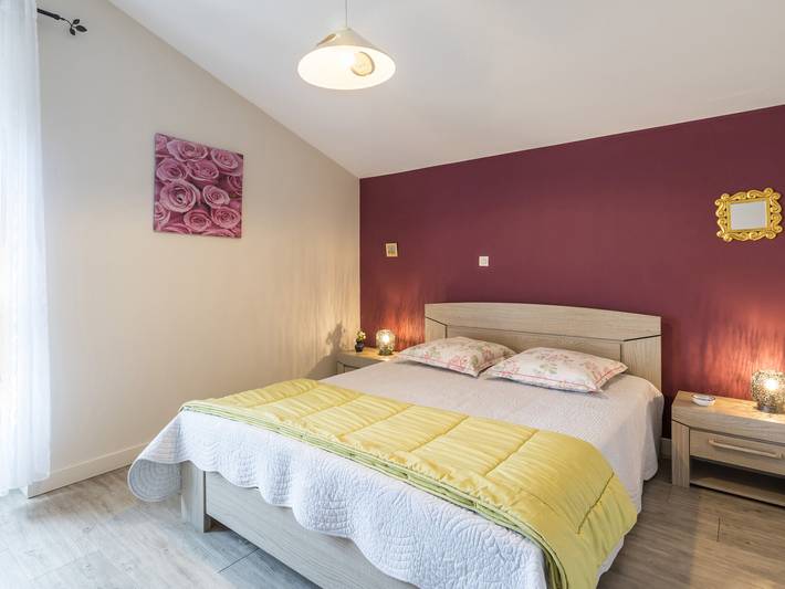Charmante maison rénovée à 300m de la Loire avec jardin, terrasse, WiFi et équipements bébé in Saint-Julien-de-Concelles, Région de Nantes