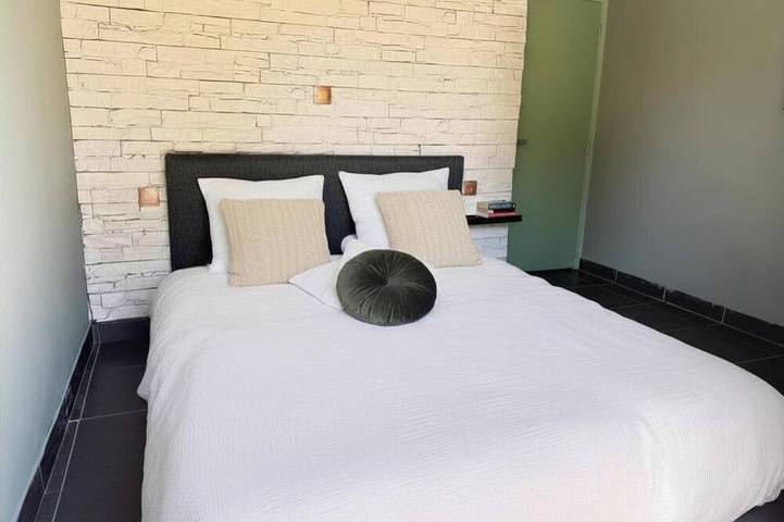 Location de vacances pour 6 personnes, avec jardin et terrasse, animaux acceptés à Mazeyrolles - 2
