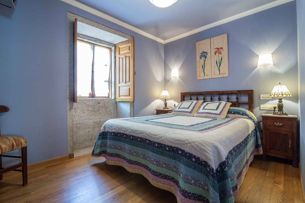 Casa de Verdes turismo rural es una antigua casa de labranza restaurada. in Cabana de Bergantiños, Costa de Galicia