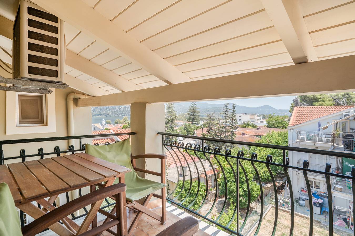 Entire apartment, Apartment 'Fiskardo' with Private Terrace, Wi-Fi and Air Conditioning in Argostoli, Kefalonia