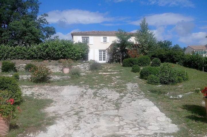 Location de vacances pour 6 personnes, avec Terrasse à Lussas