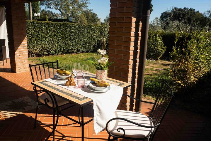 Casa Vacanze 'Il Cerreto – Casa Rosmarino' con Giardino Privato, Wi-Fi e Aria Condizionata in Massa Marittima, Provincia di Grosseto