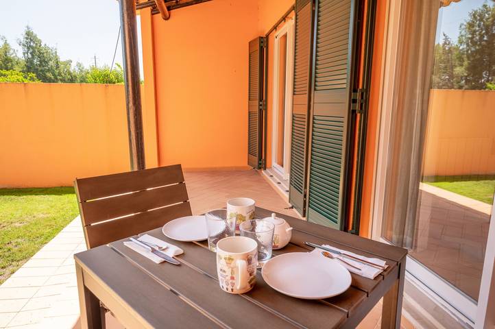 Apartamento entero, Apartamento de vacaciones para 4 personas con jardín in Aroeira, Charneca de Caparica e Sobreda