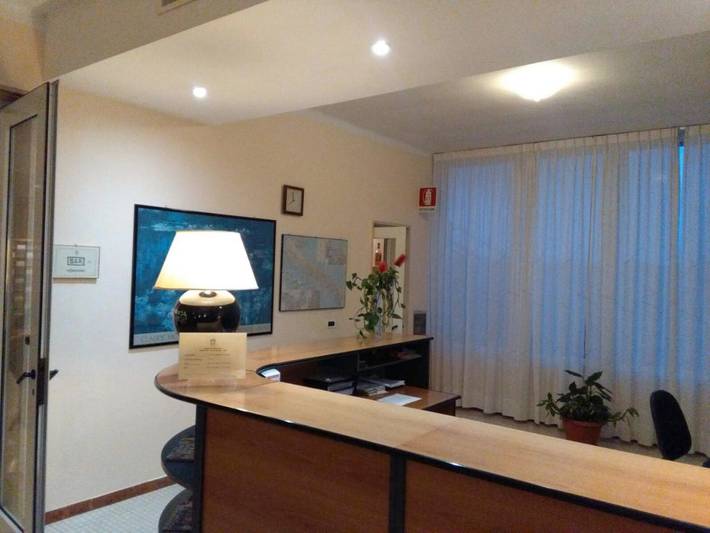 Hôtel pour 2 personnes, avec piscine ainsi que jardin et terrasse à Brindisi - 4