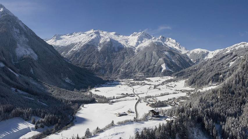Chalet für 8 Personen, mit Garten und Sauna sowie Terrasse in Krimml