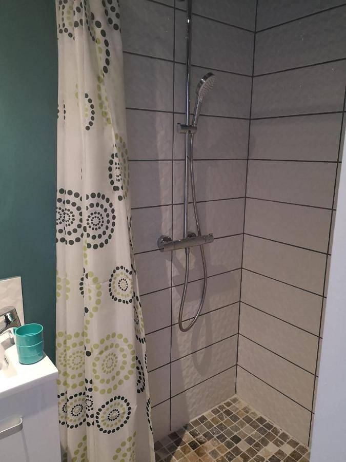 Chambre d’hôte pour 2 personnes, avec jardin ainsi que vue et piscine à Monflanquin - 3