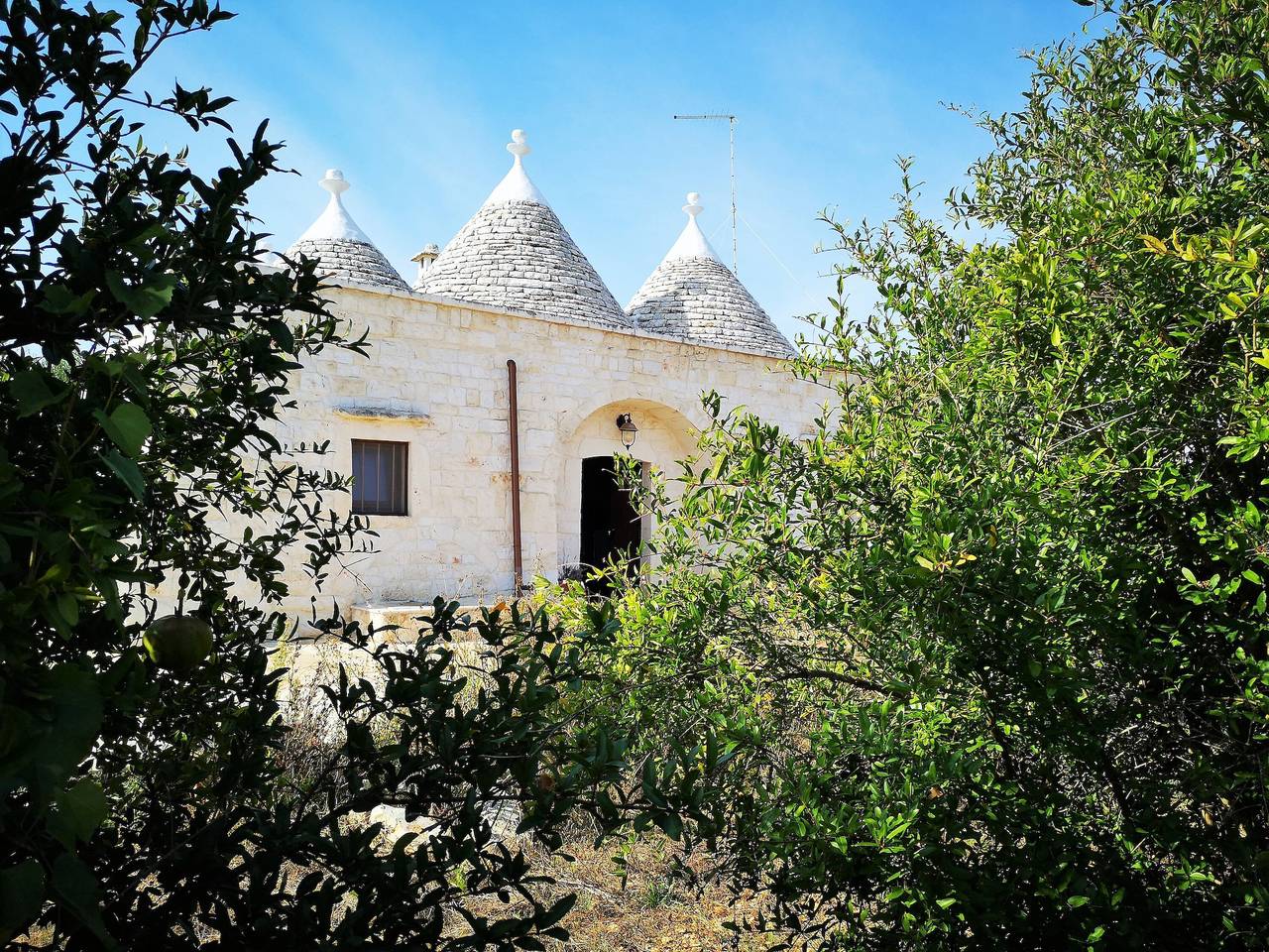 Trullo 'Caliandro' con Terraza Privada, Jardín Privado y Wi-Fi in Martina Franca, Provincia de Taranto