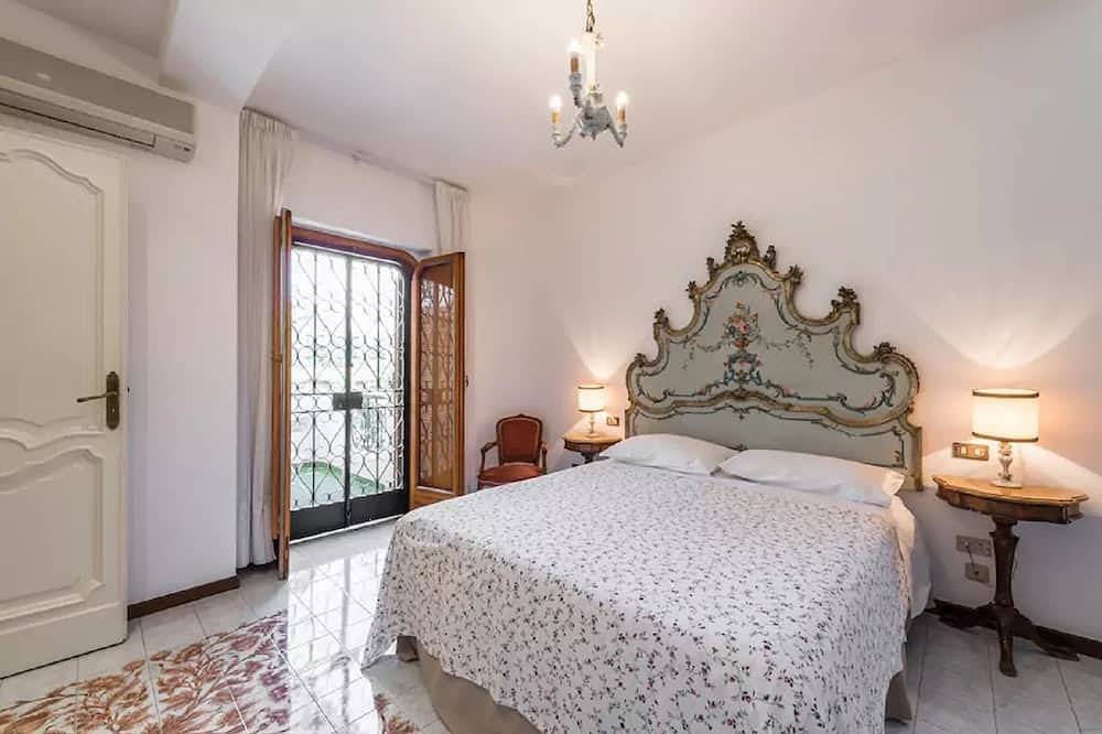 Villa Mary, Stil und Entspannung nur einen Steinwurf vom Meer entfernt in Trani, Barletta-Andria-Trani