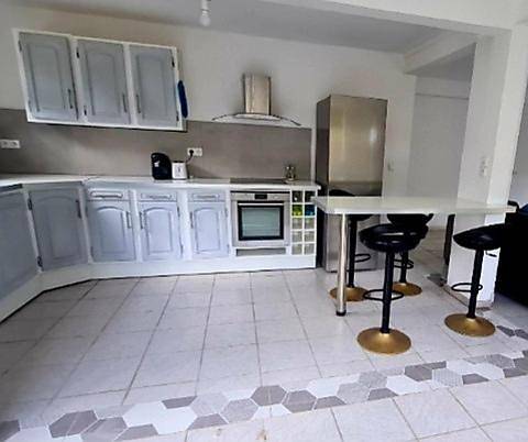 Gîte pour 6 personnes, avec terrasse et jacuzzi à Saint-Esprit (homonymie) - 4