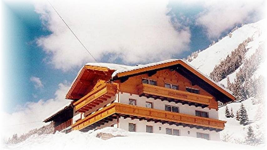 Ferienwohnung für 4 Personen, mit Balkon im Lechtal - 2