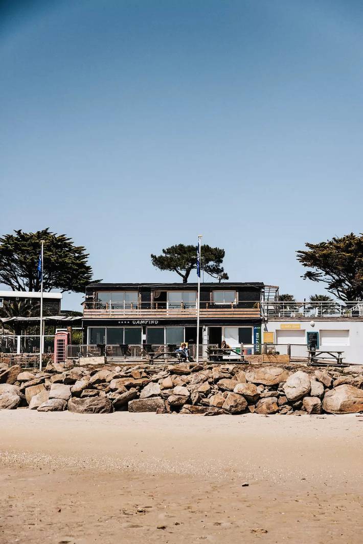 Camping pour 4 personnes, avec vue ainsi que piscine et terrasse dans Côte de Granit Rose - 2