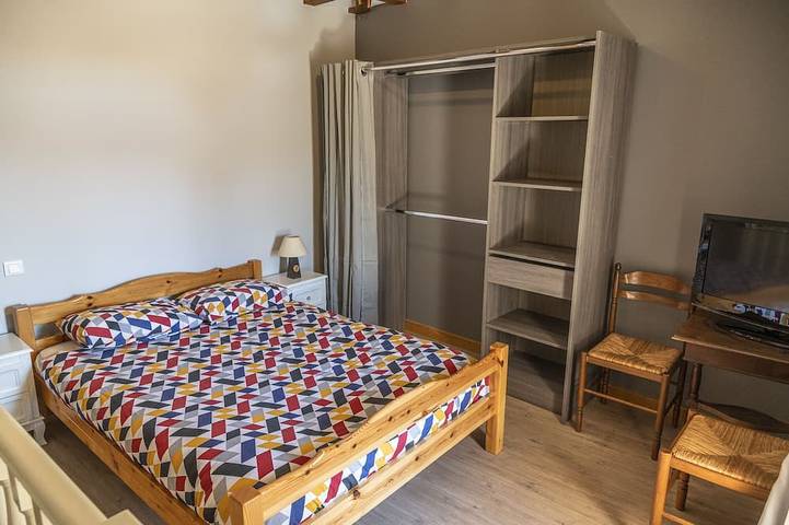 Location de vacances pour 2 personnes, avec sauna et piscine à Asquins - 3