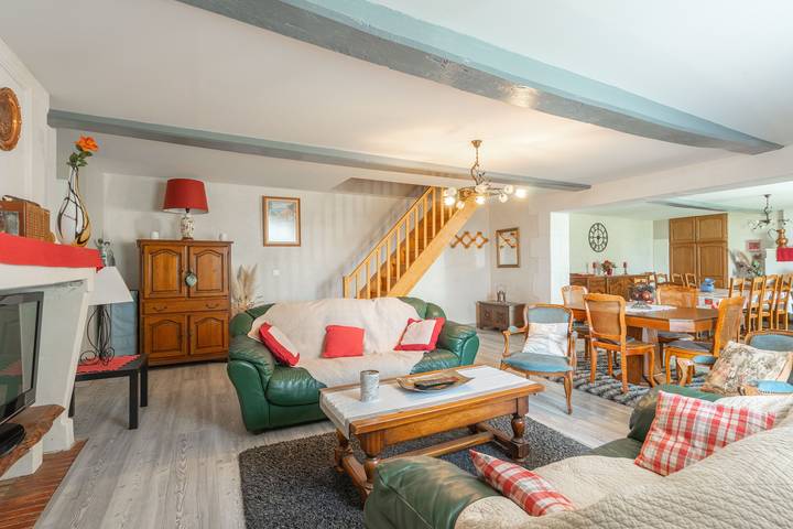 Le Logis de Luchet – Casa rural para estancias y eventos in Le Chay, Côte de Beauté