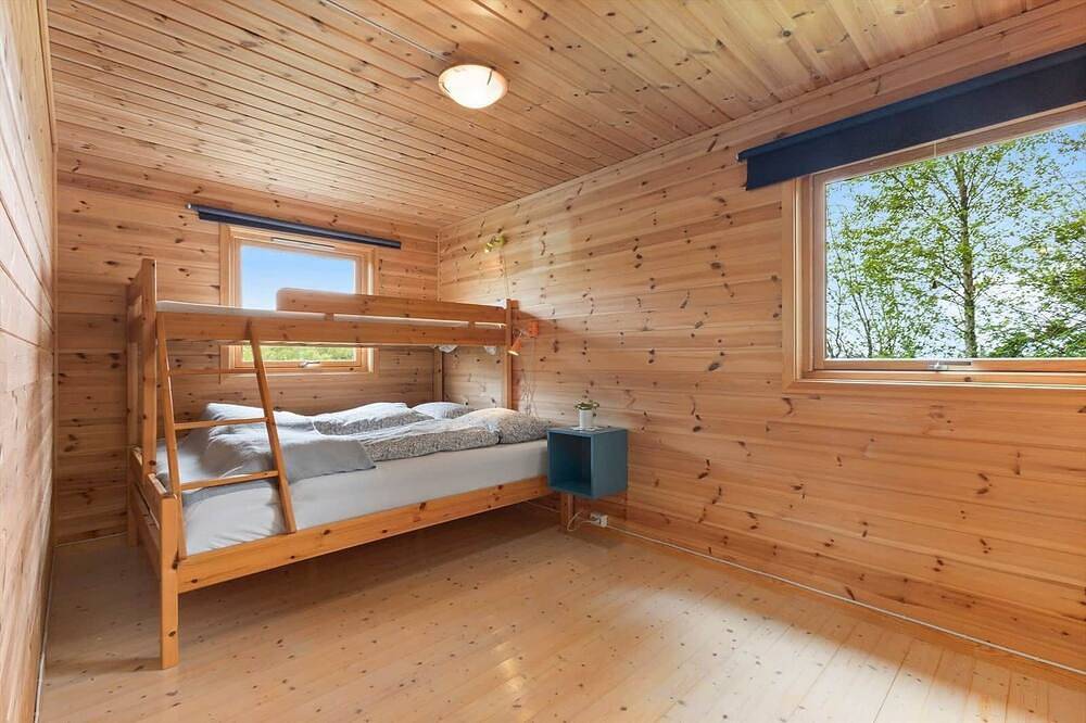 Ferienhaus inklusive Gästehaus in Norwegen, Bergen in Austrheim