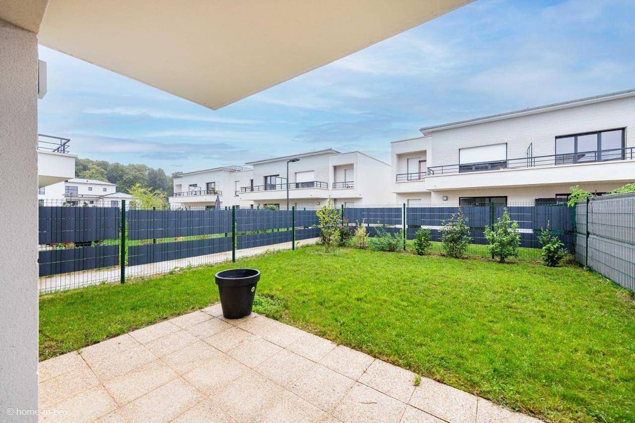 Appartement entier, One-Bedroom Apartment in Ferrières-en-Brie, Seine-et-Marne