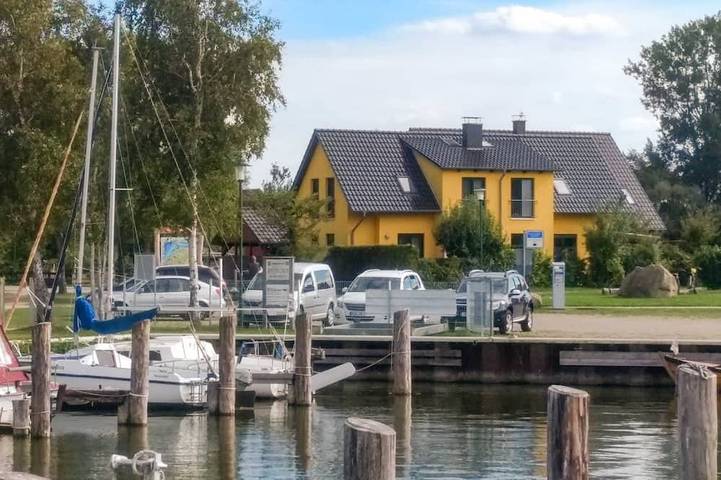 Ferienhaus für 7 Personen, mit Terrasse und Garten sowie Sauna