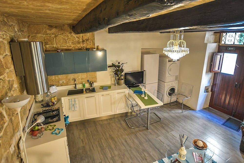 Ganze Wohnung, Grand Harbour - Apartment im historischen Gebäude von Valletta in Valletta, Insel Malta