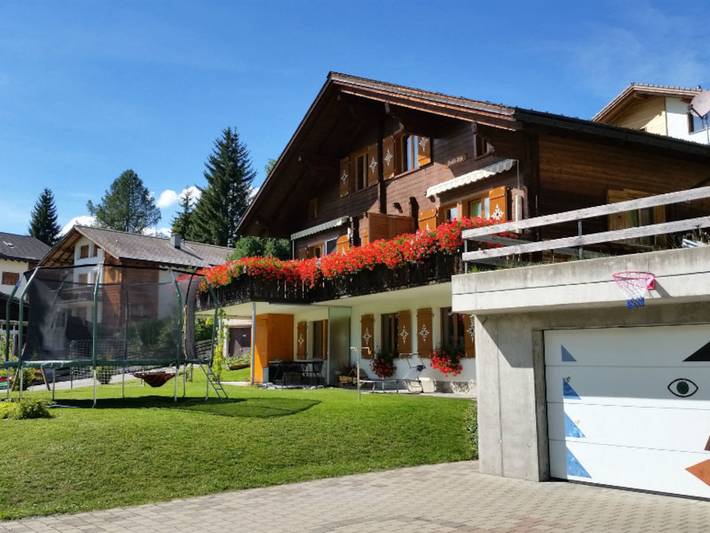 Ganze Ferienwohnung, Ferienwohnung Schweizer, Obersaxen-Affeier - 2.5 Zimmer Ferienwohnung für max. 4 Pers. im Og in Obersaxen, Obersaxen-Mundaun