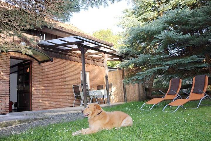 Ferienhaus für 4 Personen, mit Terrasse und Garten