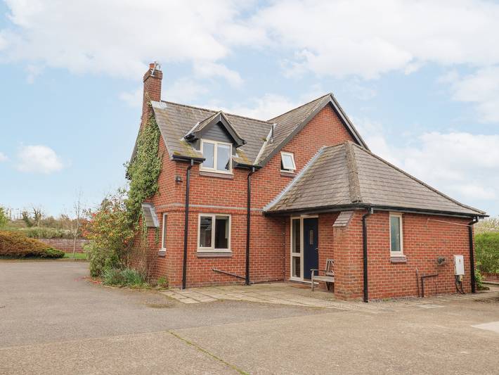 Cottage for 10 people, with Garden in Cheshire
