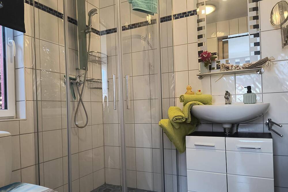 4* Fh mit Garten, Spielplatz, Sauna, Fitness, 2 Sz, Kü mit Geschirrspüler in Ludorf, Müritz