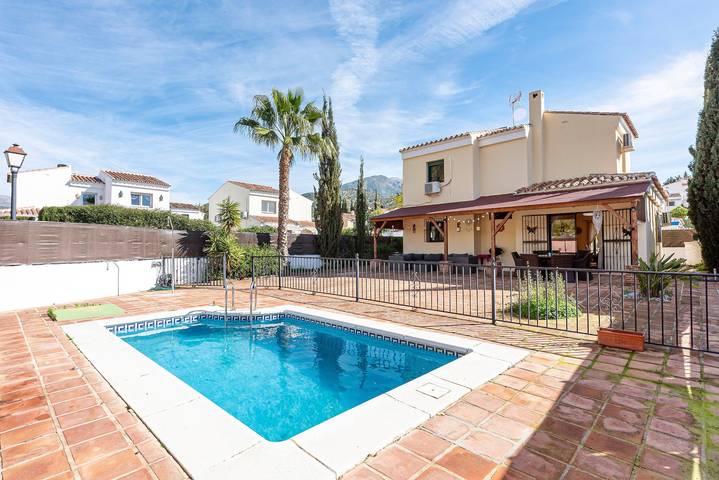 Villa pour 6 personnes, avec jardin - 1