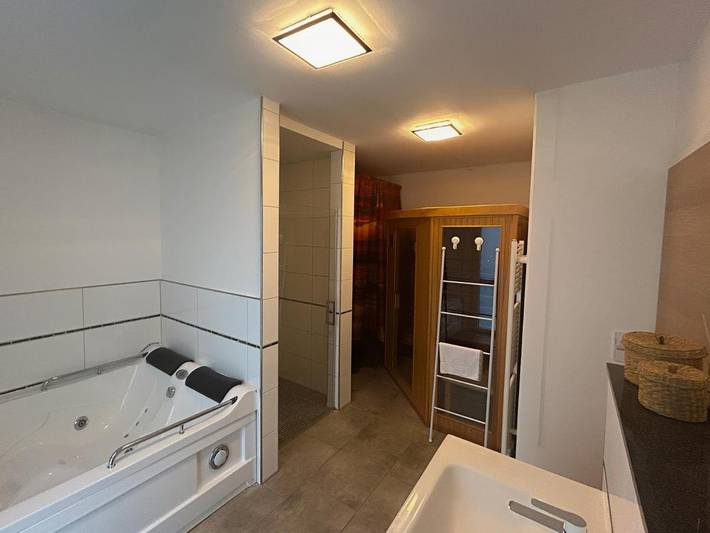 Ferienwohnung für 5 Personen, mit Garten und Whirlpool sowie Sauna in Rieden (Eifel) - 2