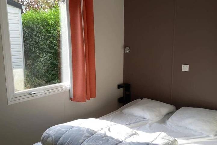 Mobil home pour 4 personnes à Baye - 2