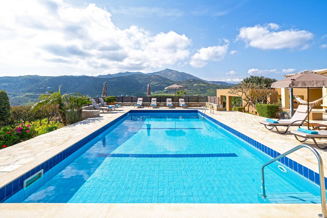 Villa für 8 Personen mit Garten in Agia Pelagia, Achlada