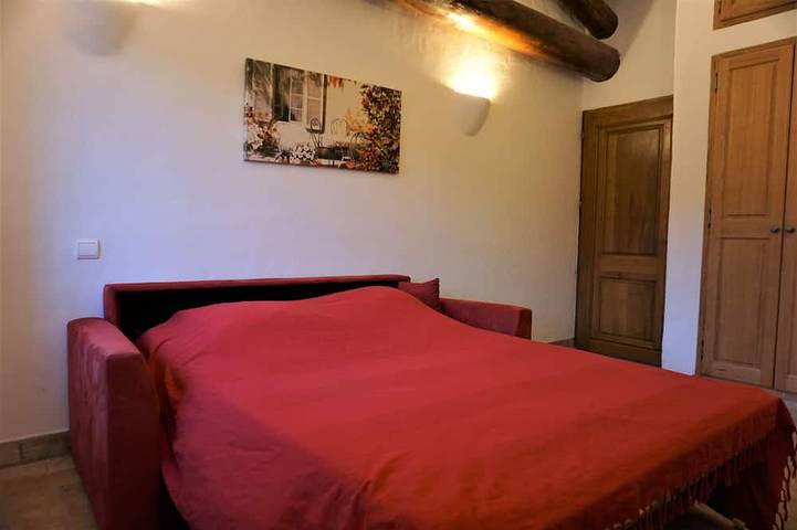 Location de vacances pour 20 personnes, avec jardin ainsi que jacuzzi et sauna, animaux acceptés à Simiane-la-Rotonde - 4