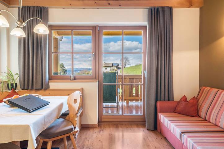 Apartamento entero, Apartamento 'Ronsolhof Hauenstein' con vistas a la montaña, jardín compartido y Wi-Fi in Seis am Schlern, Castelrotto