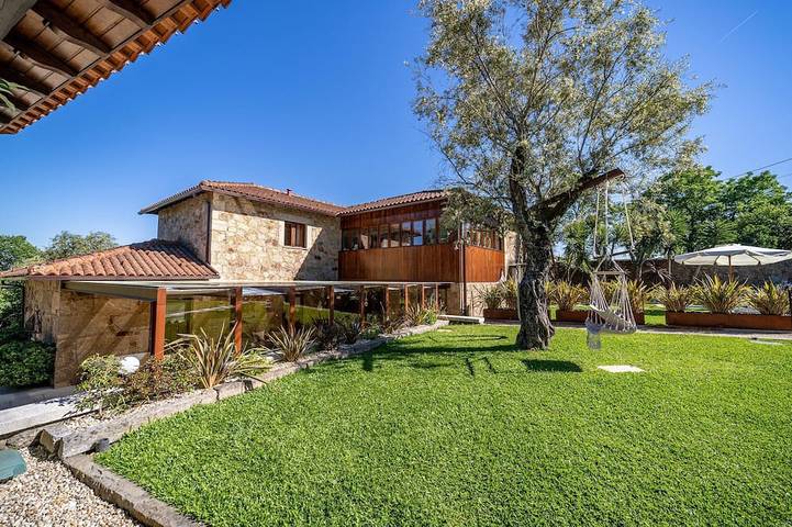 Holiday home for 10 people, with garden - 1