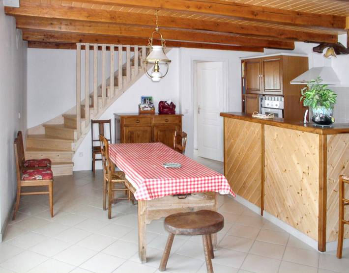 Location de vacances pour 7 personnes, avec terrasse et vue sur le lac à Saint-Genès-Champespe - 2