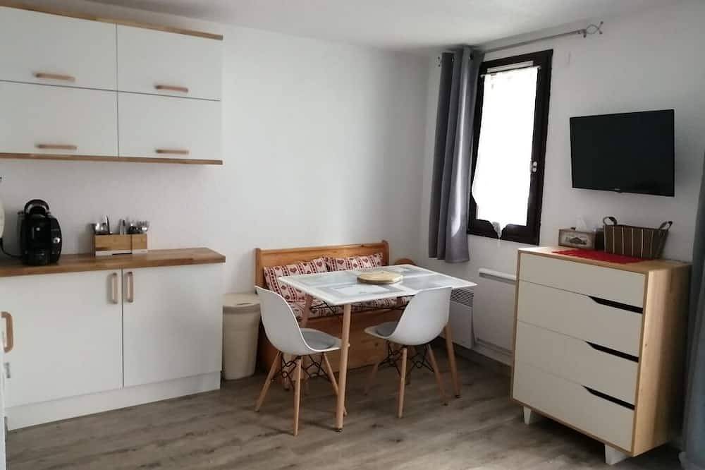 Appartement entier, Studio 4 personnes ski aux pieds sur la station des 7 Laux in La Ferrière, Le Pleynet Les Sept Laux