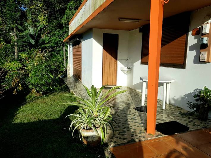 Gîte pour 2 personnes, avec terrasse et jardin à Le Lorrain (Martinique)
