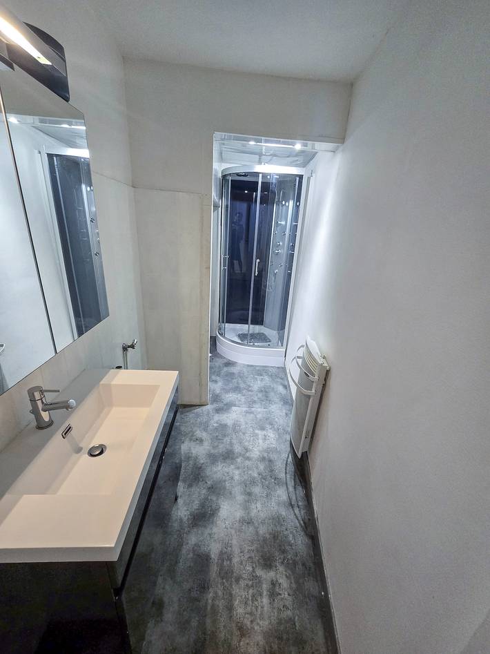 Entire studio, Home Sweet Studio Sisteron in Sisteron, Forcalquier region