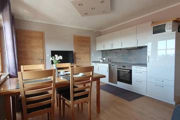 Ferienwohnung für 4 Personen, mit Garten und Balkon in Haundorf
