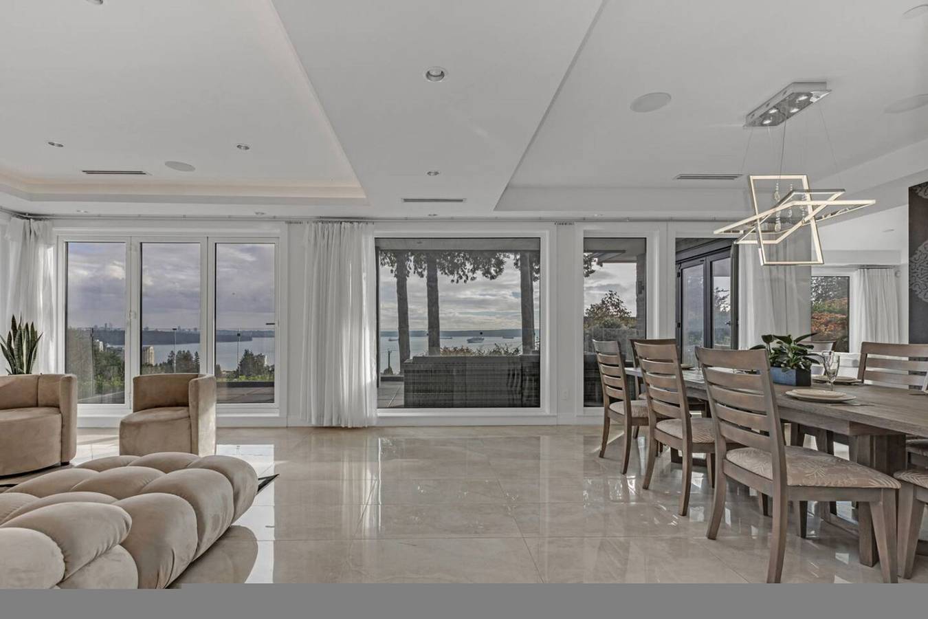 Contemporary Home with Stunning Ocean & City Views in Cypress Mountain