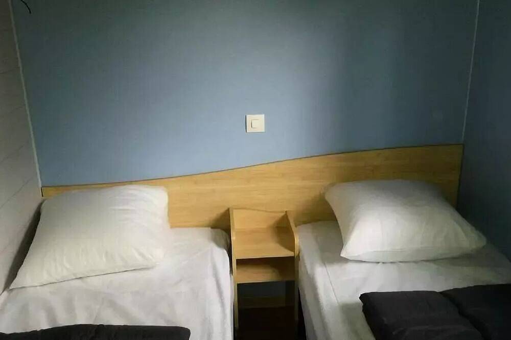 West Camping *** - Mobil-Home Comfort 25m2 - 2 bedrooms (Pacific type) 4 people in La Clarté (Perros-Guirec), Perros-Guirec