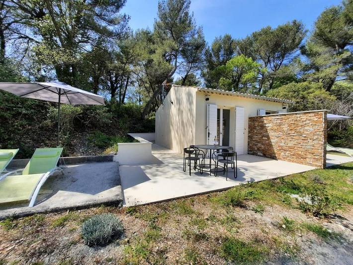 Gîte pour 2 personnes, avec jardin ainsi que piscine et vue à Simiane-Collongue - 2