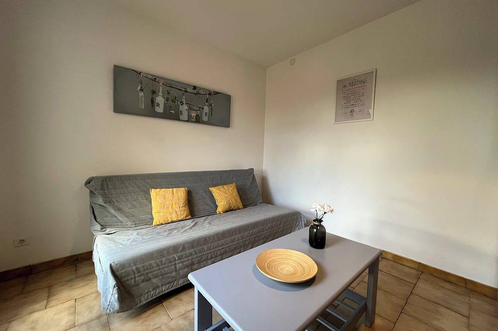 4-guest flat with terrace & shared pool – Verdon countryside in Artignosc-sur-Verdon, Brignoles region