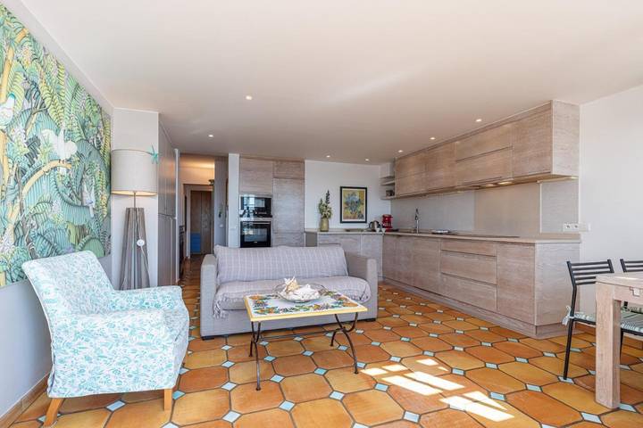 Gîte pour 4 personnes, avec Balcon et Terrasse ainsi que Piscine et Vue dans Plage Du Golfe Bleu Roquebrune Cap Martin - 4