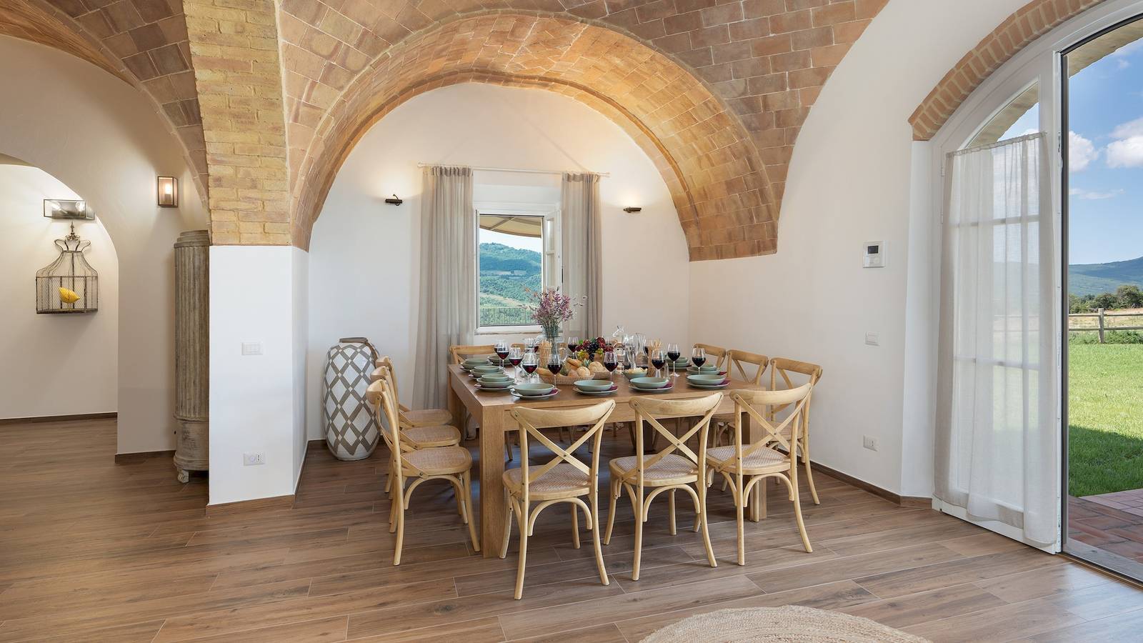 Villa für 12 Personen mit Garten in Pomarance, Riserva Naturale di Monterufoli