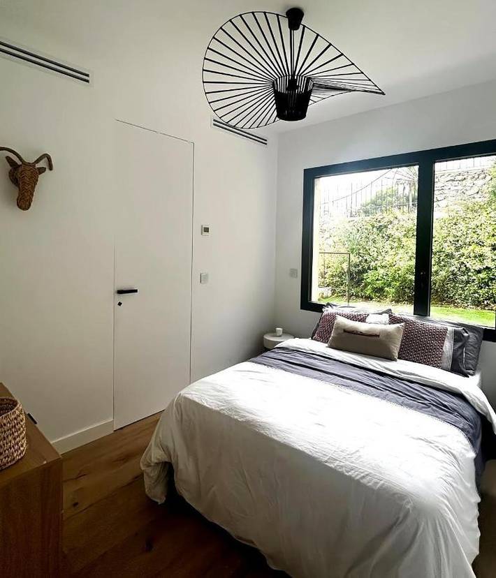 Villa pour 8 personnes, avec vue ainsi que piscine et jardin, animaux acceptés à Saint-Paul-de-Vence - 2