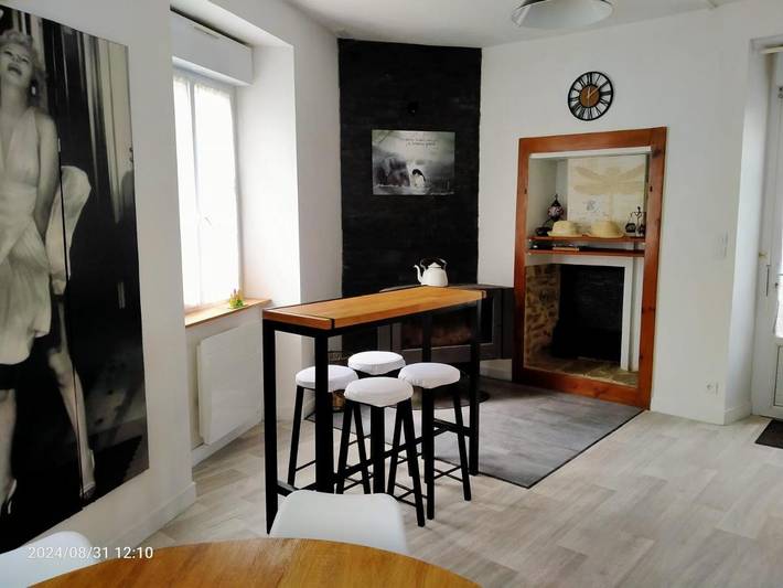 Location de vacances pour 6 personnes, avec jardin à Ménil