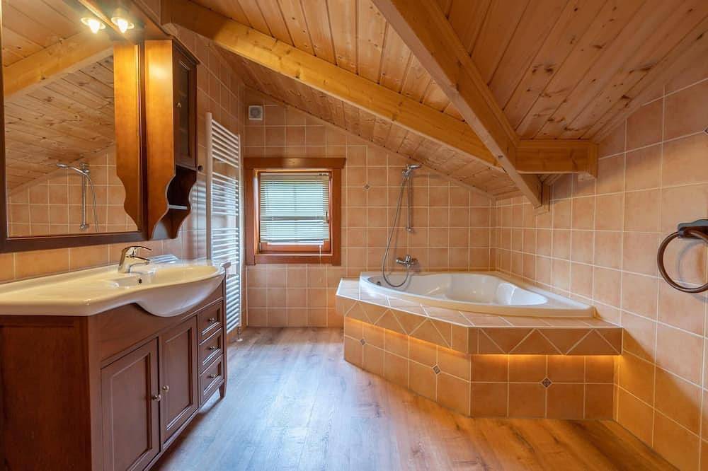 Chalet mit 2 Badezimmern und möblierter Terrasse in Heerlen, Parkstad Limburg