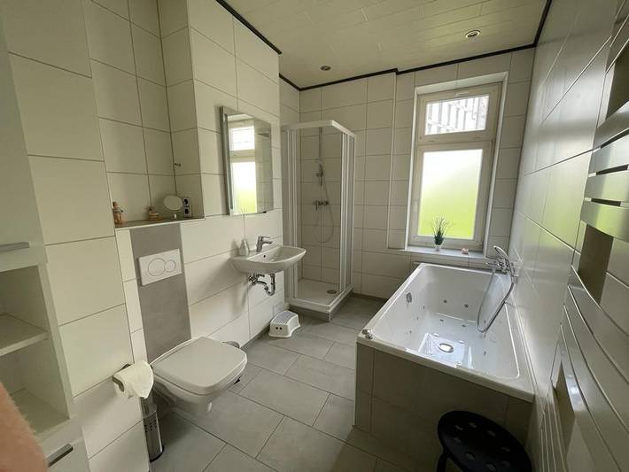 Ferienwohnung für 6 Personen, mit Balkon und Whirlpool sowie Garten in Hanse Sail - 3
