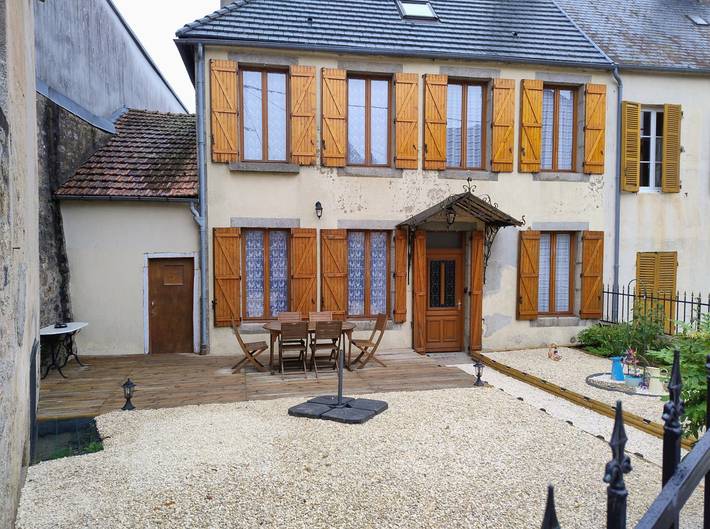 Gîte pour 6 personnes, avec jardin et terrasse, animaux acceptés