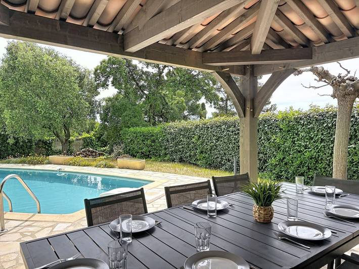 Location de vacances pour 10 personnes, avec terrasse et jardin, animaux acceptés à Fréjus - 2
